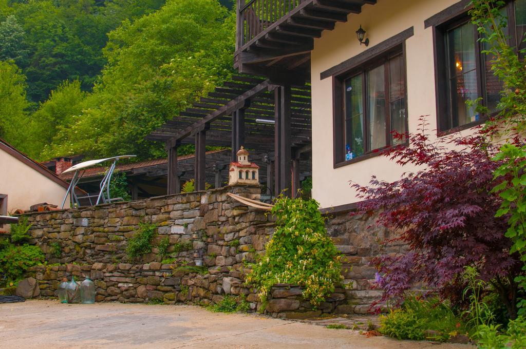 Guest House Verbena Apriltsi  Extérieur photo